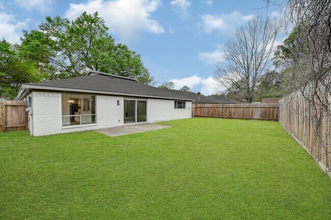 Building Photo - 7115 Foxway Ln