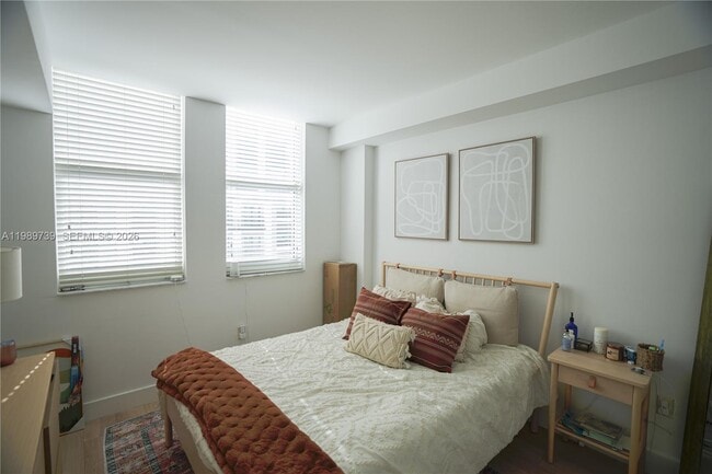 Building Photo - 4100 Salzedo St