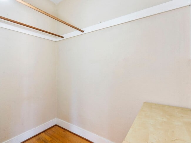 Building Photo - 2034 NW Overton St