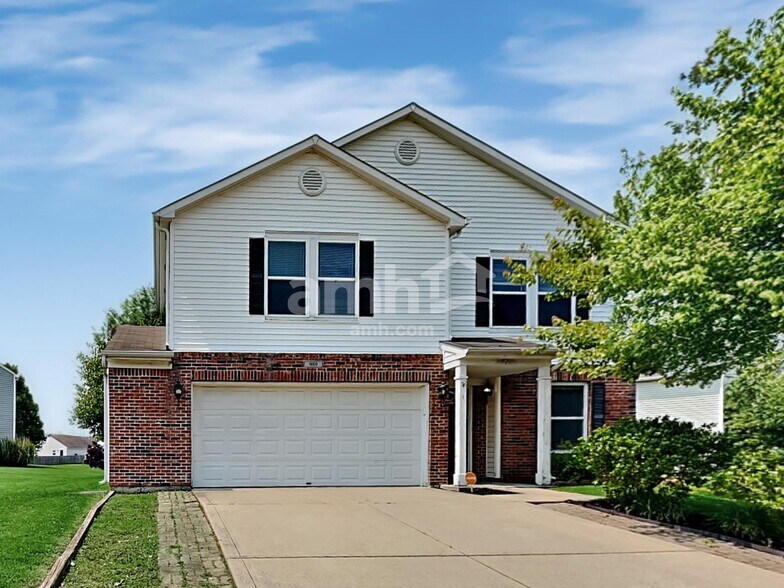 Primary Photo - 989 Bentgrass Dr