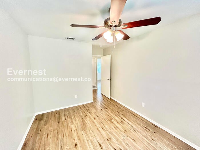 Building Photo - 6315 Silvery Moon Dr