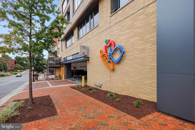 Building Photo - 5722 Bradley Blvd