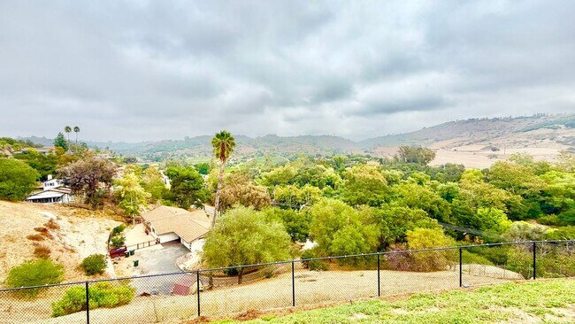 Building Photo - Beautifully Furnished & Appointed, Shorter Term Rental in the Peaceful Gird Valley area of Fallbr...