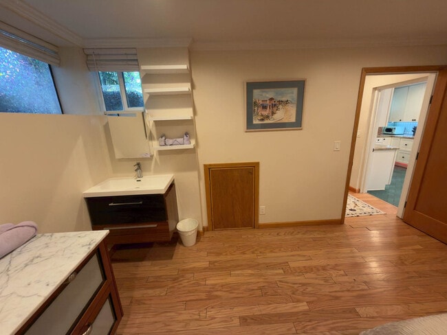 Building Photo - 3148 College Ave