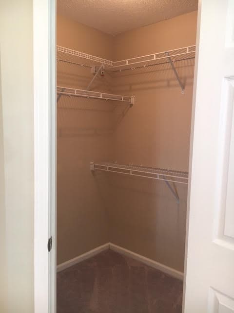 Building Photo - 601 Hidden Creek Cir