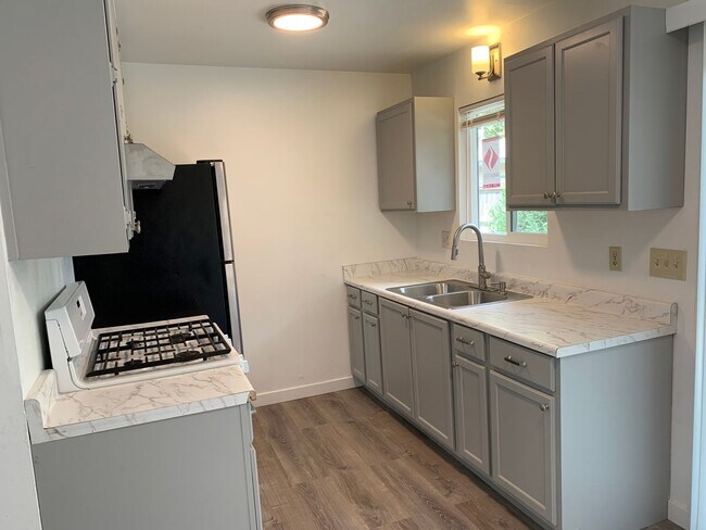 Primary Photo - 2915 PARK