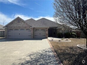 Building Photo - 3505 SW Cranbrook Ave