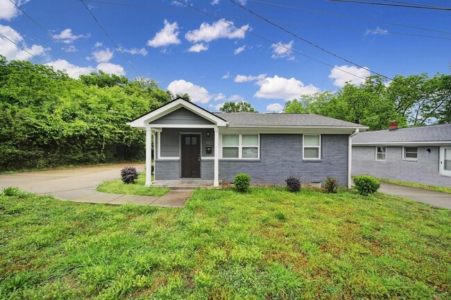 Primary Photo - Beautiful Brick Home With Large Driveway