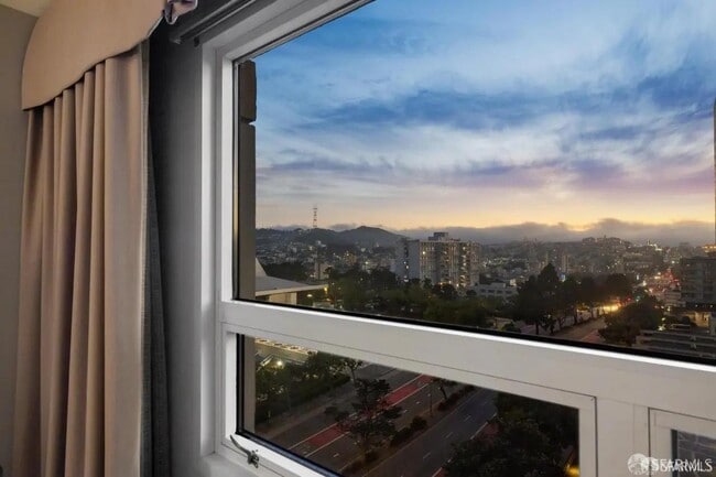 Building Photo - 1388 Gough St