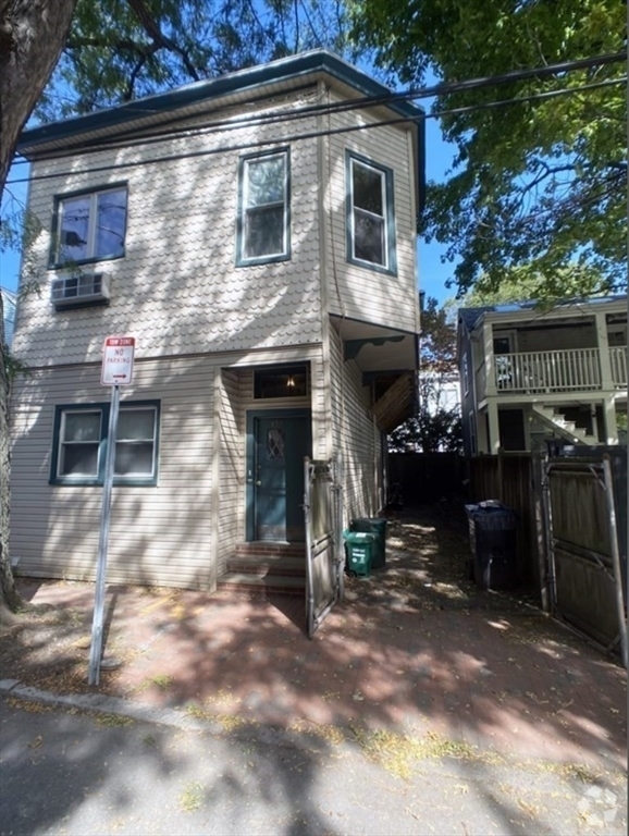 Building Photo - 154 Spring St