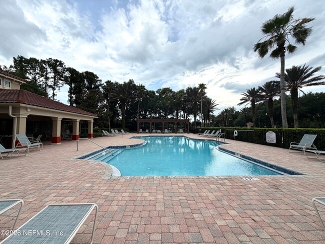 Building Photo - 13527 Montecito Pl