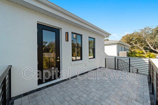 Building Photo - 2345 Bahia Vista St