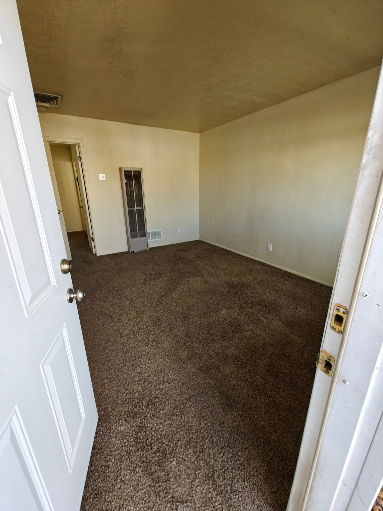 Building Photo - 3220 Wellesley Ct NE