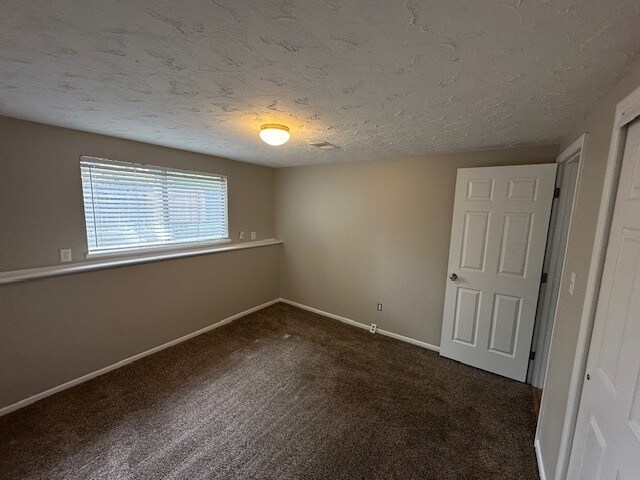 Building Photo - 2531 Woodvalley Ct