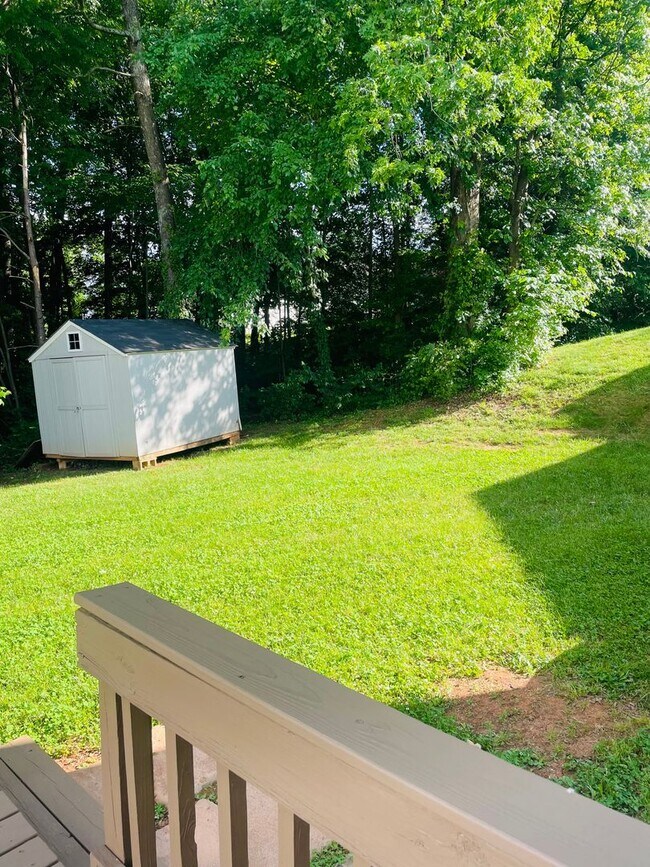 Building Photo - Coming Soon! Lovely 3 Bedroom Spacious 2 S...