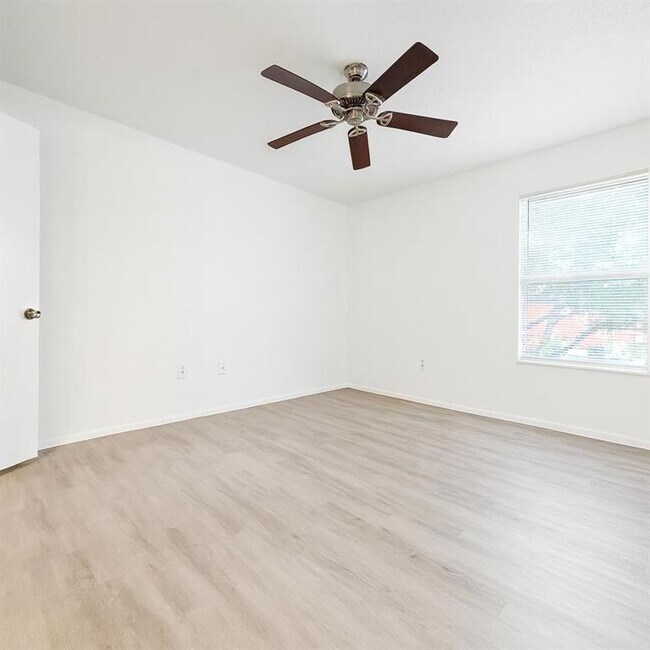 Building Photo - 974 Leeward Pl