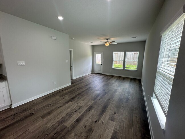 Building Photo - Brand New Modern 3-Bedroom Home with Upgra...