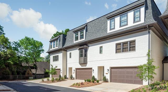 Building Photo - 3011 Fairview Townes Ct