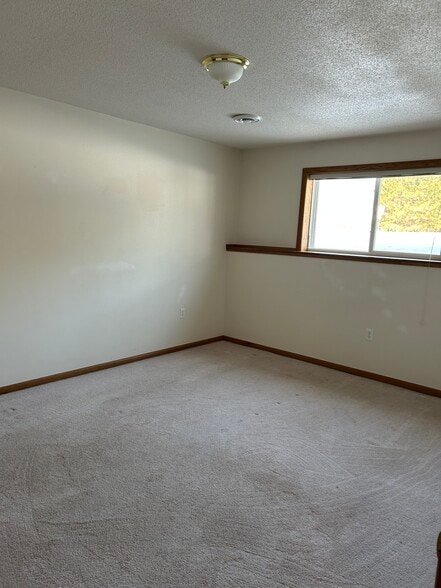 Building Photo - 1010 Pumphouse Rd