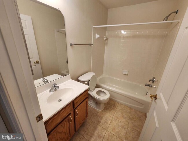 Building Photo - 2029 Windsong Dr