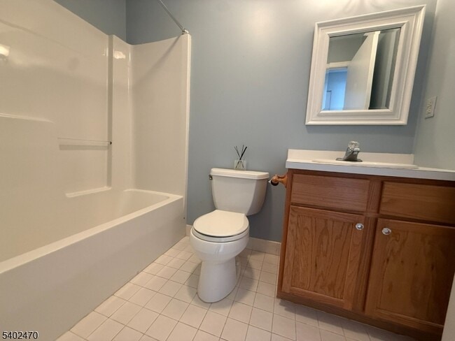 Building Photo - 97 Crestview Ln