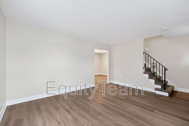 Building Photo - 405 Home Ave