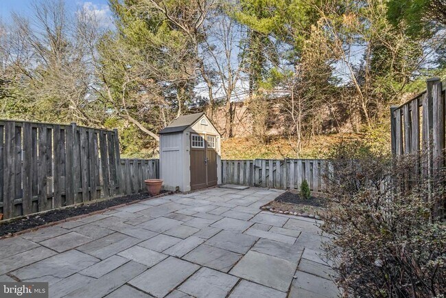 Building Photo - 10603 Tuppence Ct