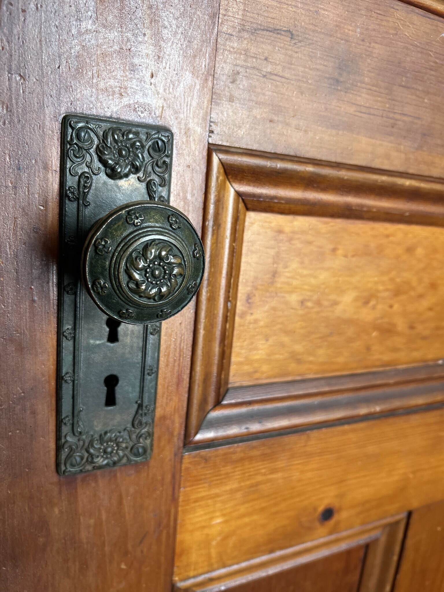 Some vintage charm! The building is from 1910 - 23 E Kidder St