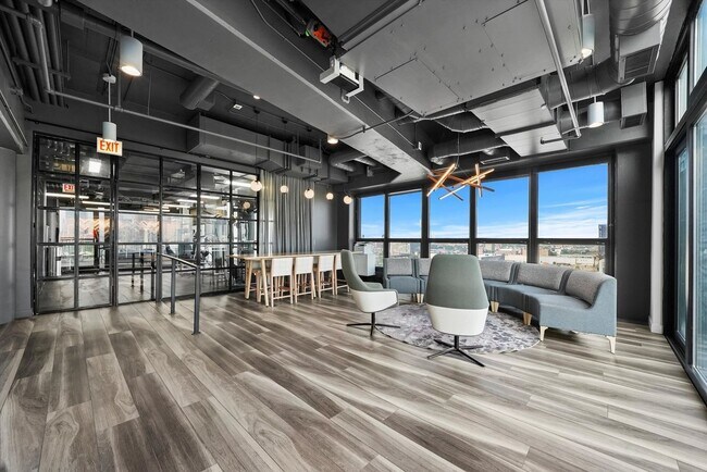 Building Photo - 1530 S State St