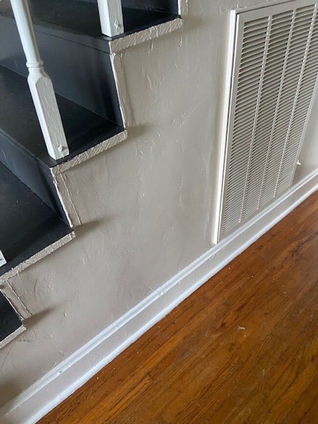 Building Photo - Beautiful 3brm, 2bath Home in Heart of Burns!!