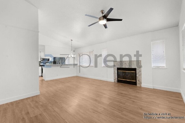 Building Photo - 2275 La Mesa Ct