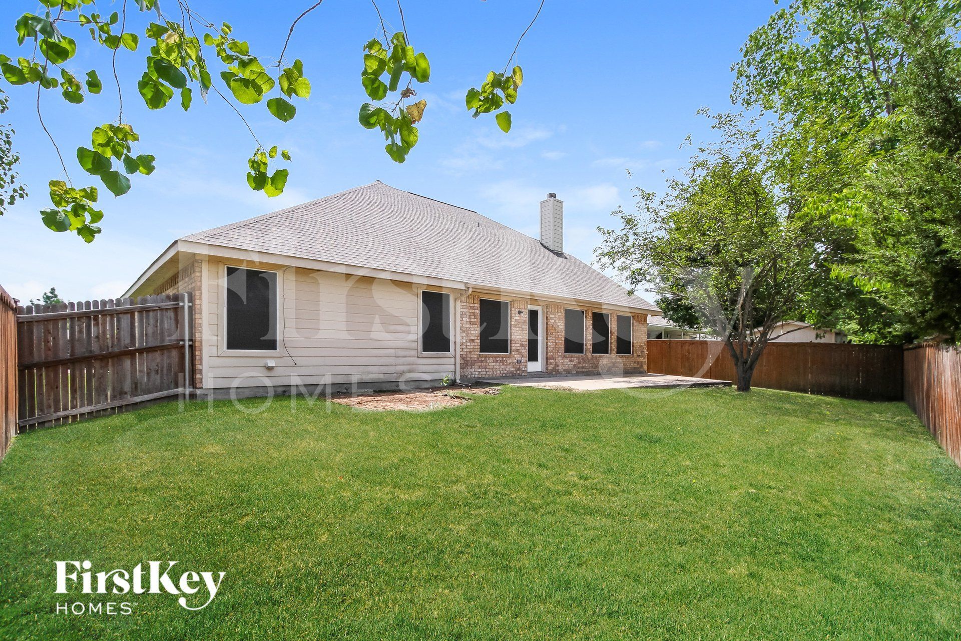 Building Photo - 8 Willowstone Ct