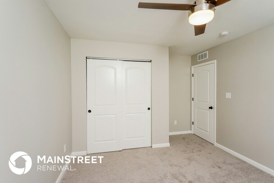 Building Photo - 2051 Paddle Wheel Dr