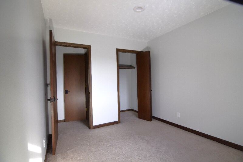 Building Photo - 2107 S 150 W