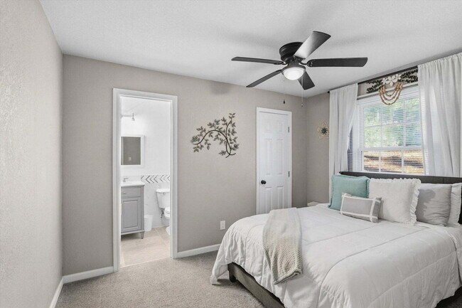 Building Photo - FULLY FURNISHED NORTH AUGUSTA HOME