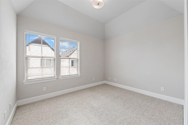 Building Photo - 4021 University Grove St