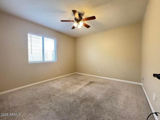 Building Photo - 546 S Allred Dr