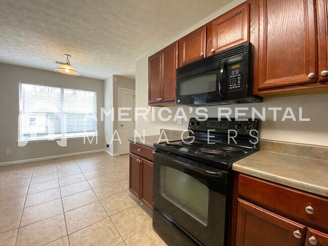 Building Photo - Home for Rent in Montgomery with Fenced in Backyard!!! New LVP Flooring! View with 48 Hours Notic...