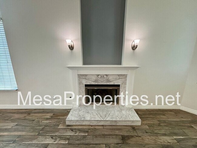 Building Photo - 9788 Balaton St