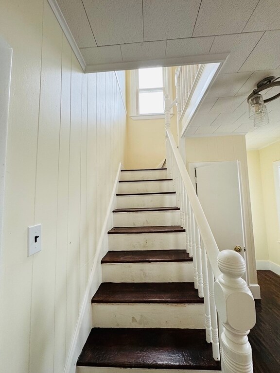 Building Photo - 111 Walnut St