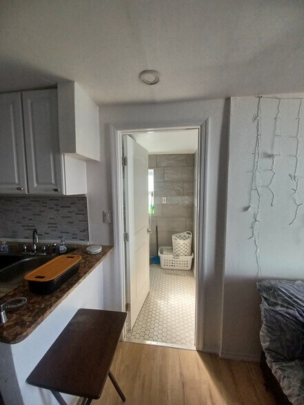 Building Photo - 137 Highland Ave
