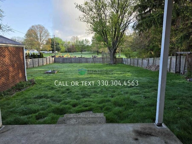 Building Photo - 1040 Stuart St NW