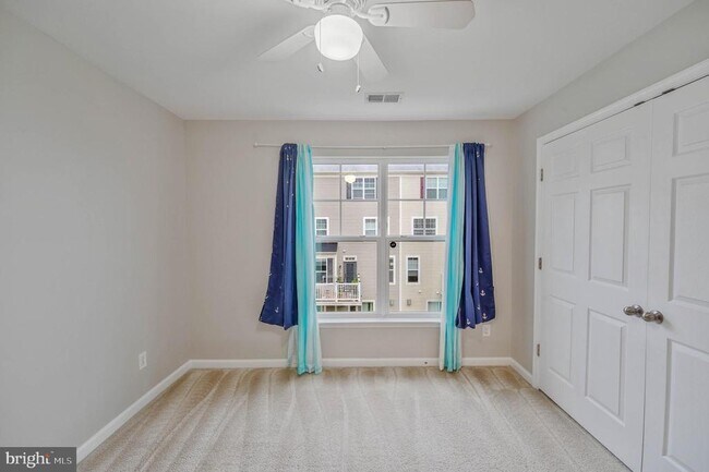Building Photo - 25218 Briargate Terrace