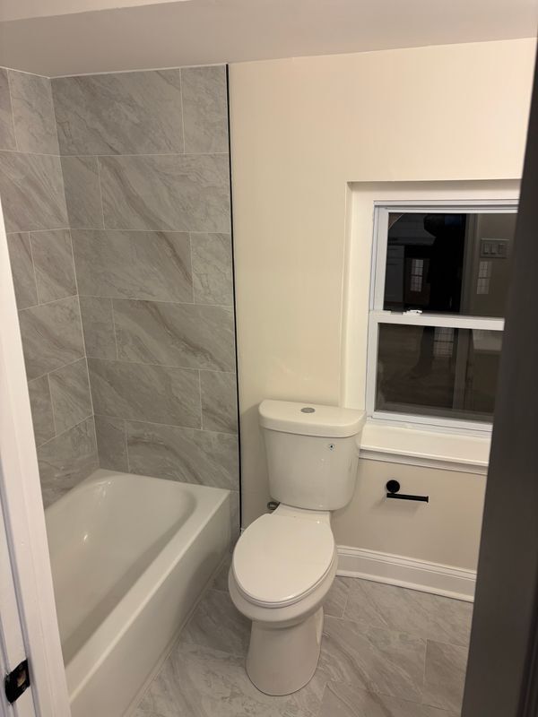 Building Photo - 137 W Washington Ln