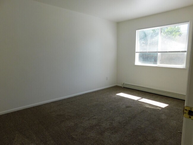 Building Photo - Spacious Home in N Grand Junction