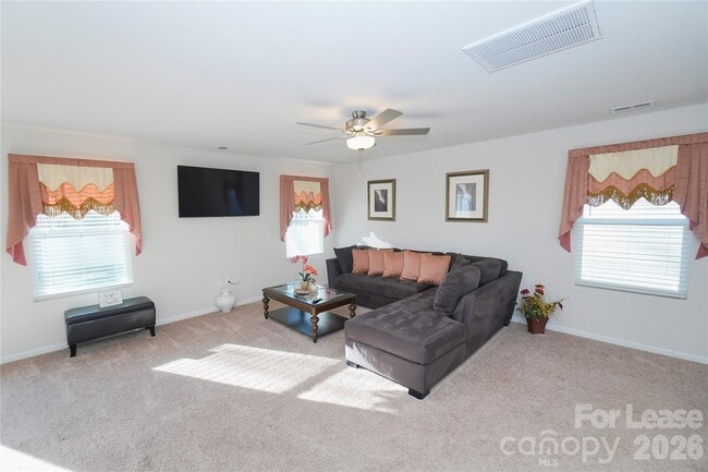 Building Photo - 6008 Lowe Ln