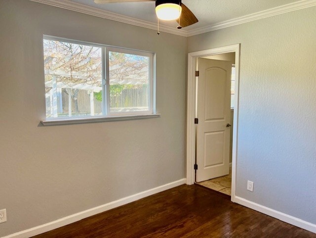 Building Photo - 1057 6th Ave