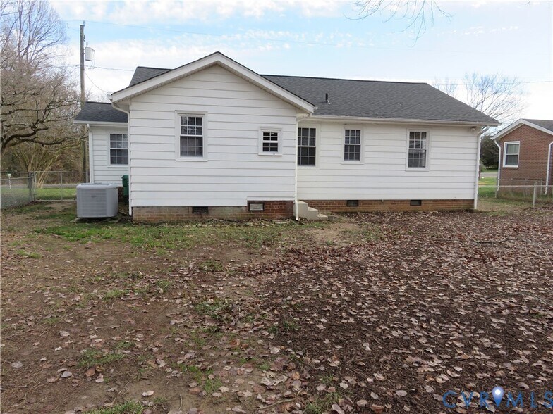 Building Photo - 5906 New Osborne Turnpike