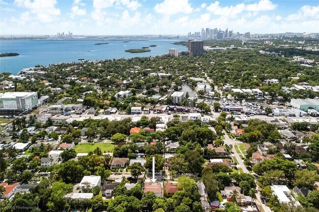 Building Photo - 871 NE 81st St