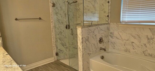 Building Photo - Elegant home in Stonewood Estates